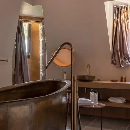 Domaine Tarbouriech, Demeure & 4* Marseillan (Herault)