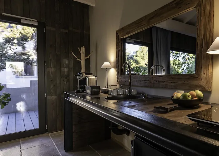 Domaine Tarbouriech, Demeure & Bed and Breakfast Marseillan (Herault)