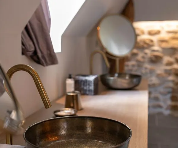 Alojamento de Acomodação e Pequeno-almoço Domaine Tarbouriech, Demeure & 4*